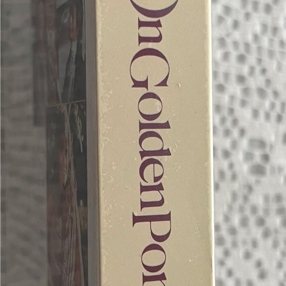 On Golden Pond VHS - Picture 2 of 3
